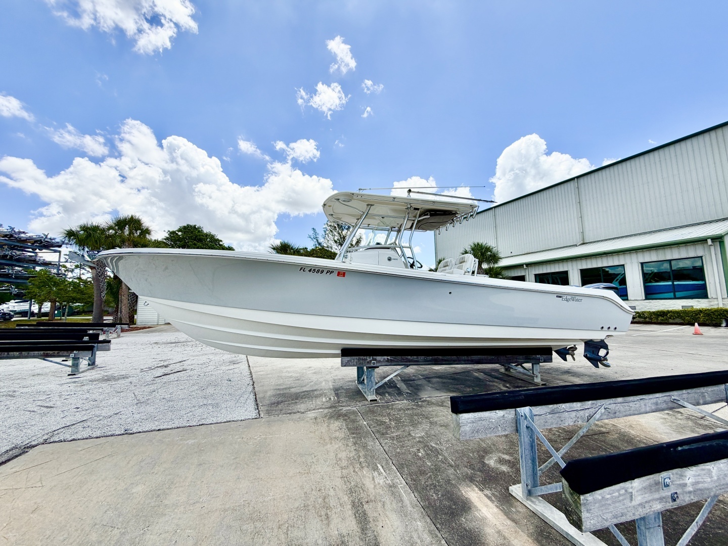2013 Edgewater 318 CC - Image 6