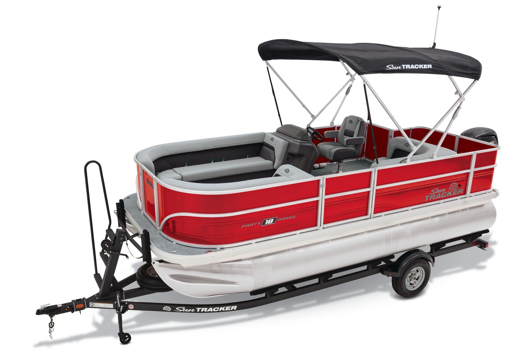 2026 Sun Tracker Party Barge 18 DLX - 23