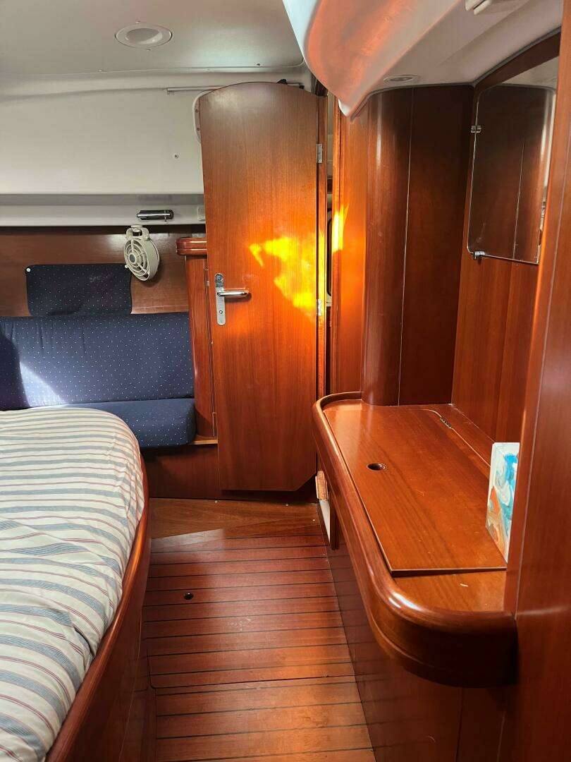2003 Beneteau 42cc - Image 22