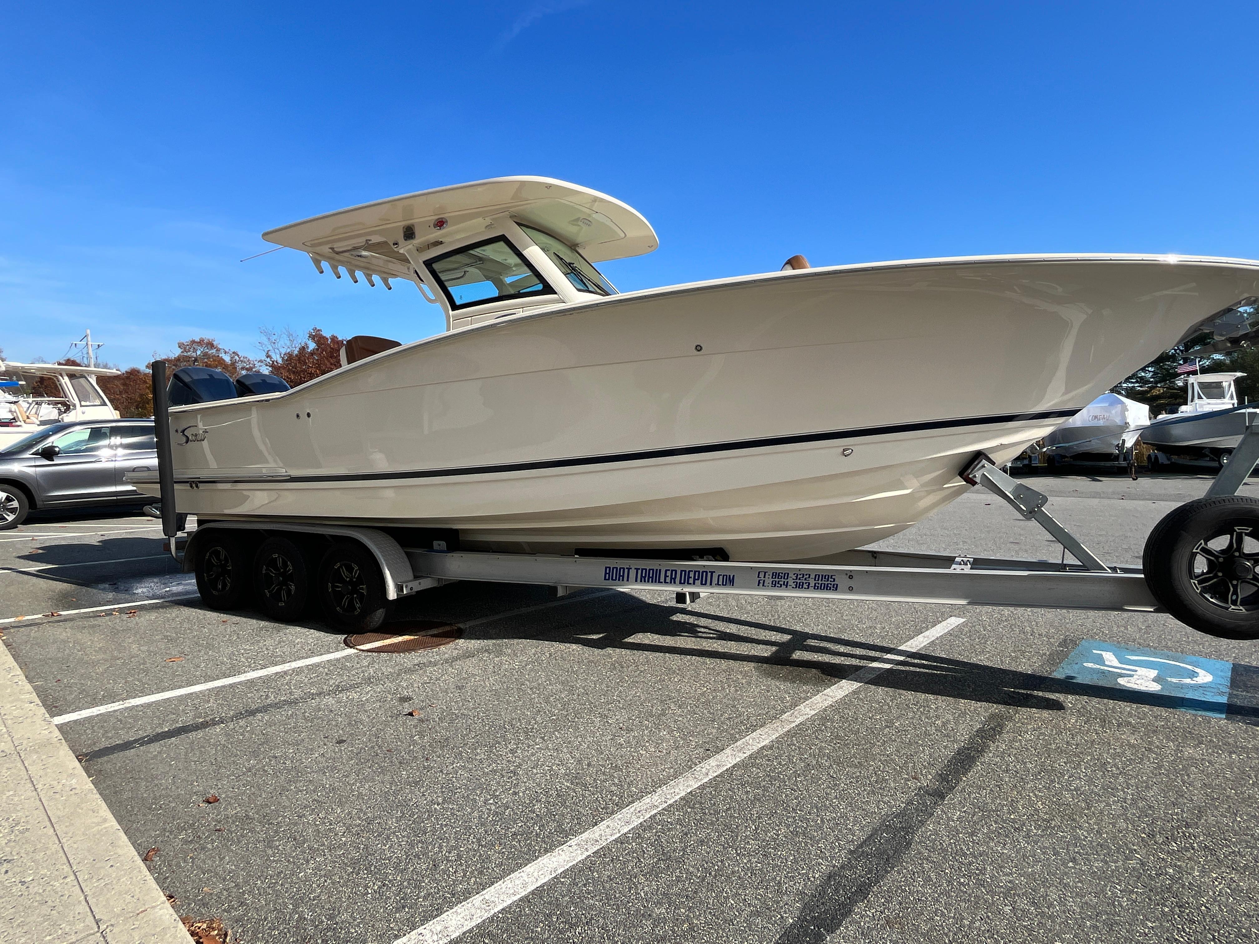 2021 Scout 305 LXF