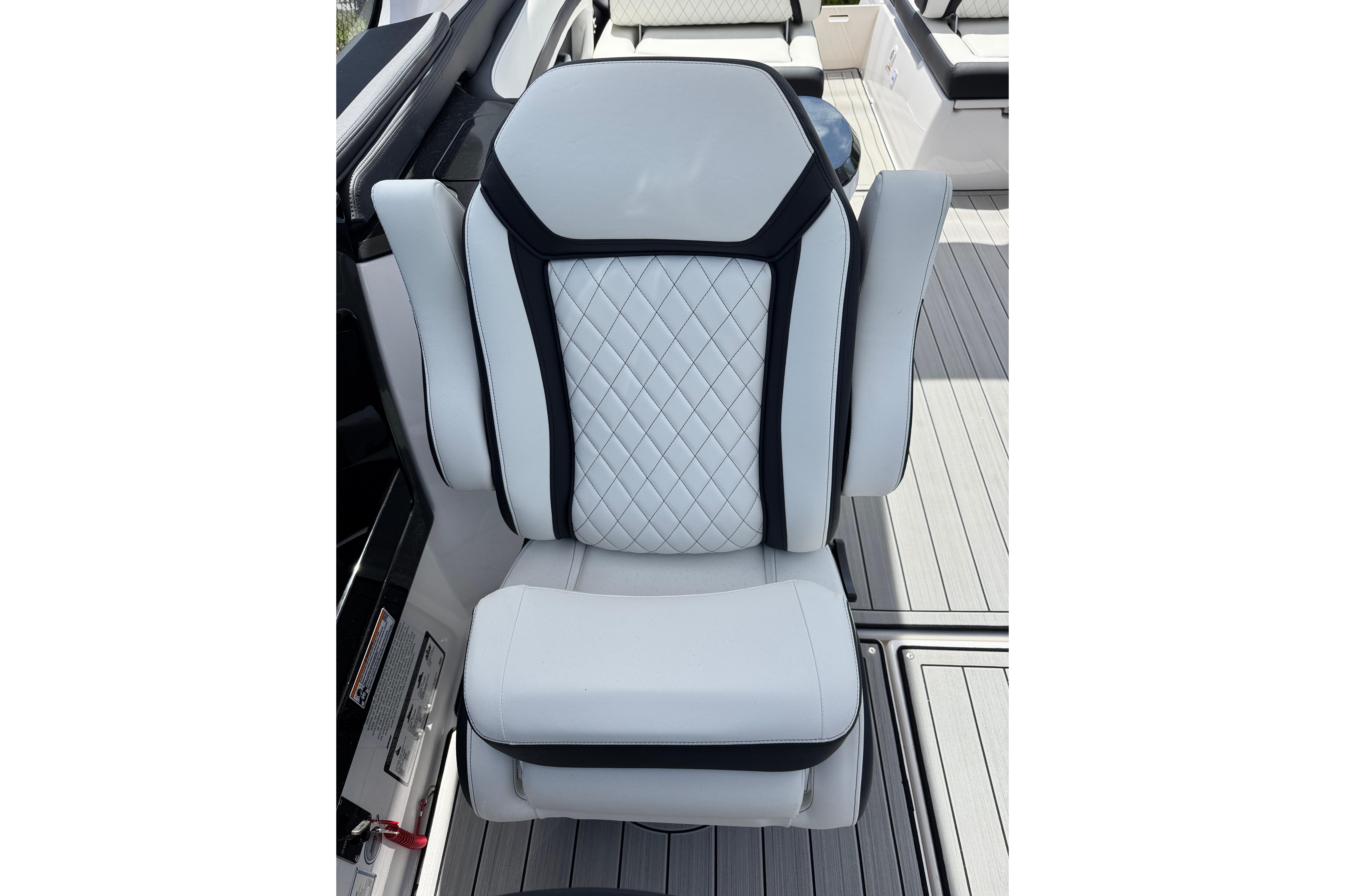 Luxury seating on 2026 Yamaha Boats 275SD, featuring elegant diamond stitching and modern design.