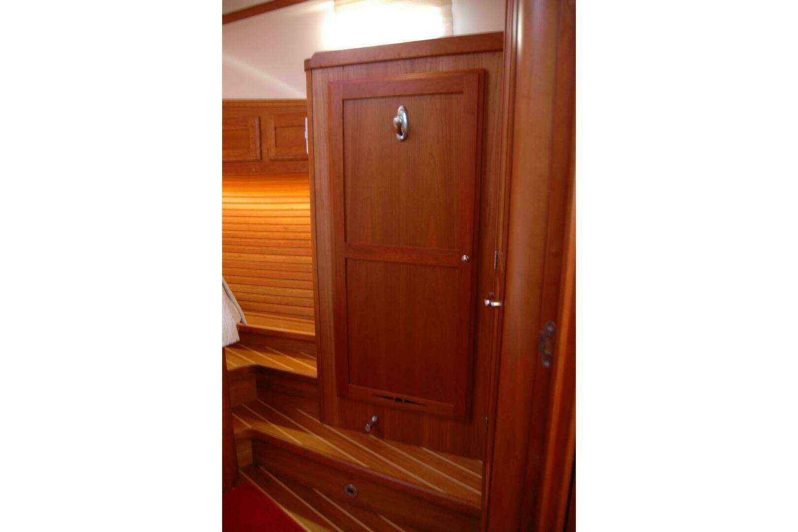 2019 Sabre 38 Salon Express - Image 103