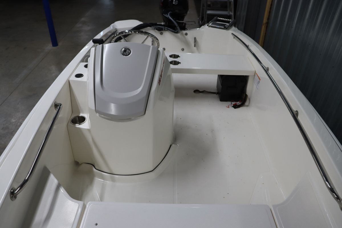 2026 Boston Whaler 13SPT - 10