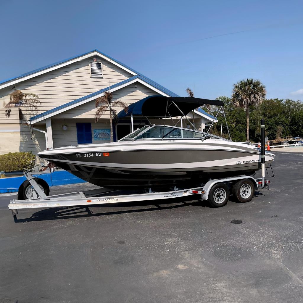 2015 Regal 2100 Bowrider