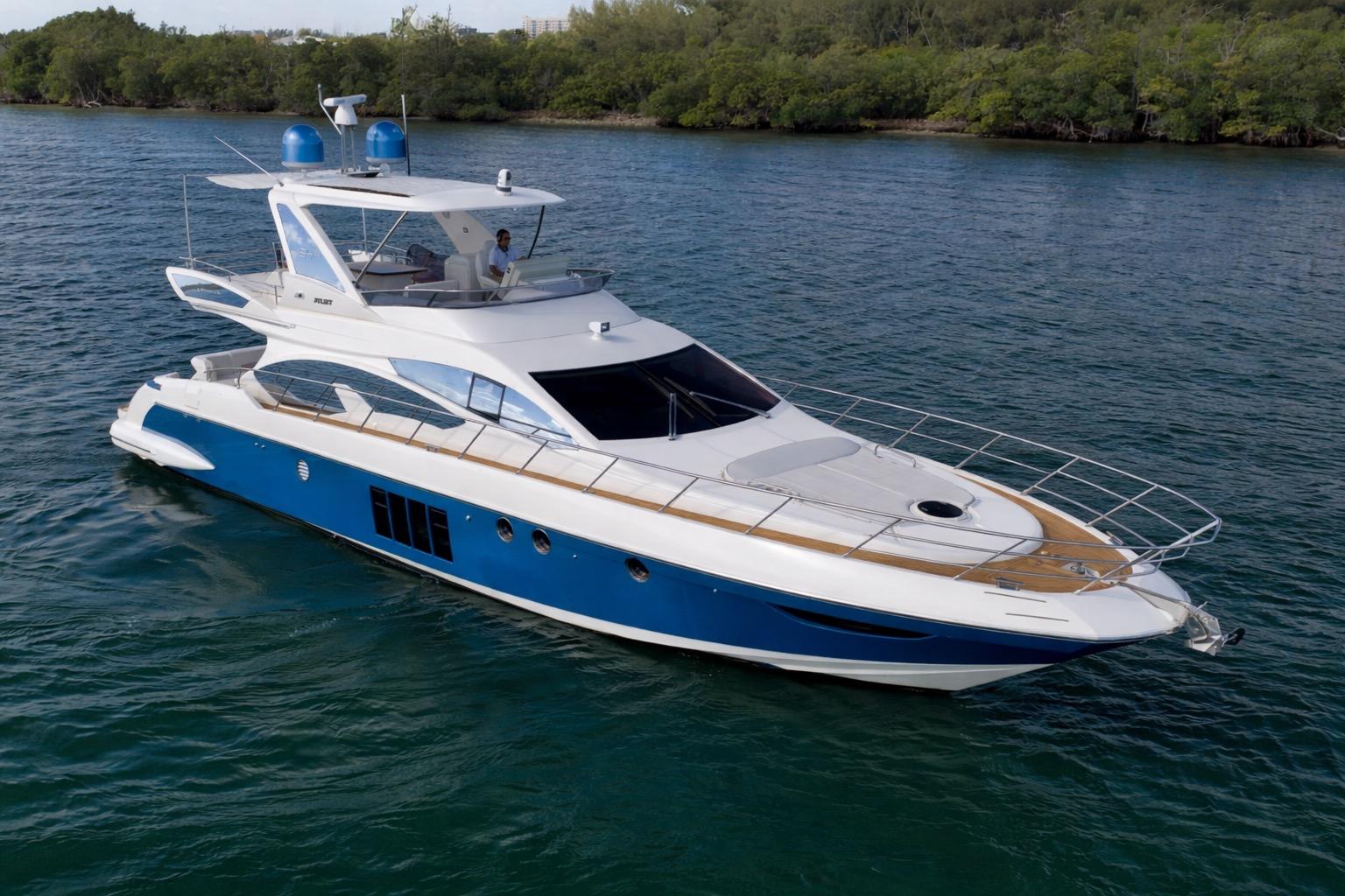 2012 Azimut 64