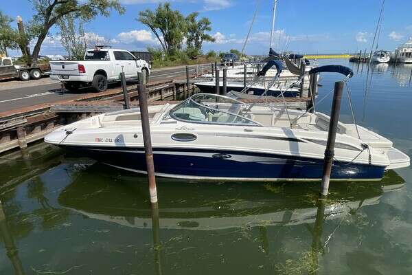 2010 Sea Ray 280 Sun Deck