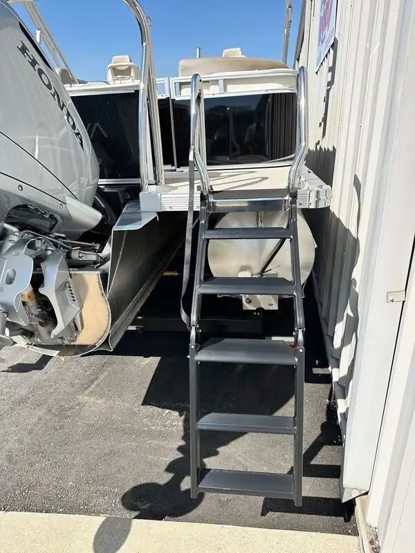 2026 Avalon LSZ Quad Lounger 25FT - 11