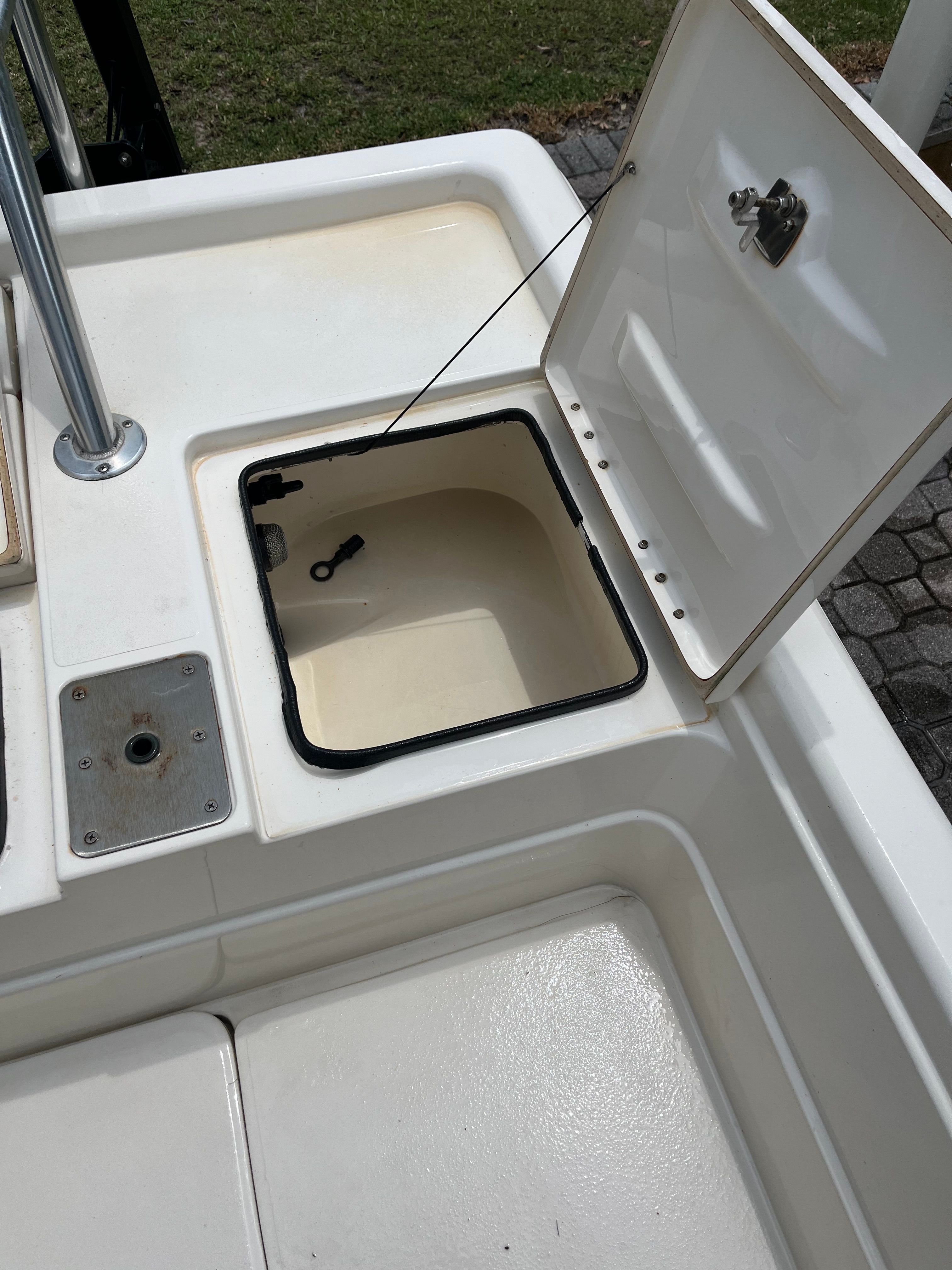 2006 ShearWater 2200 - 12