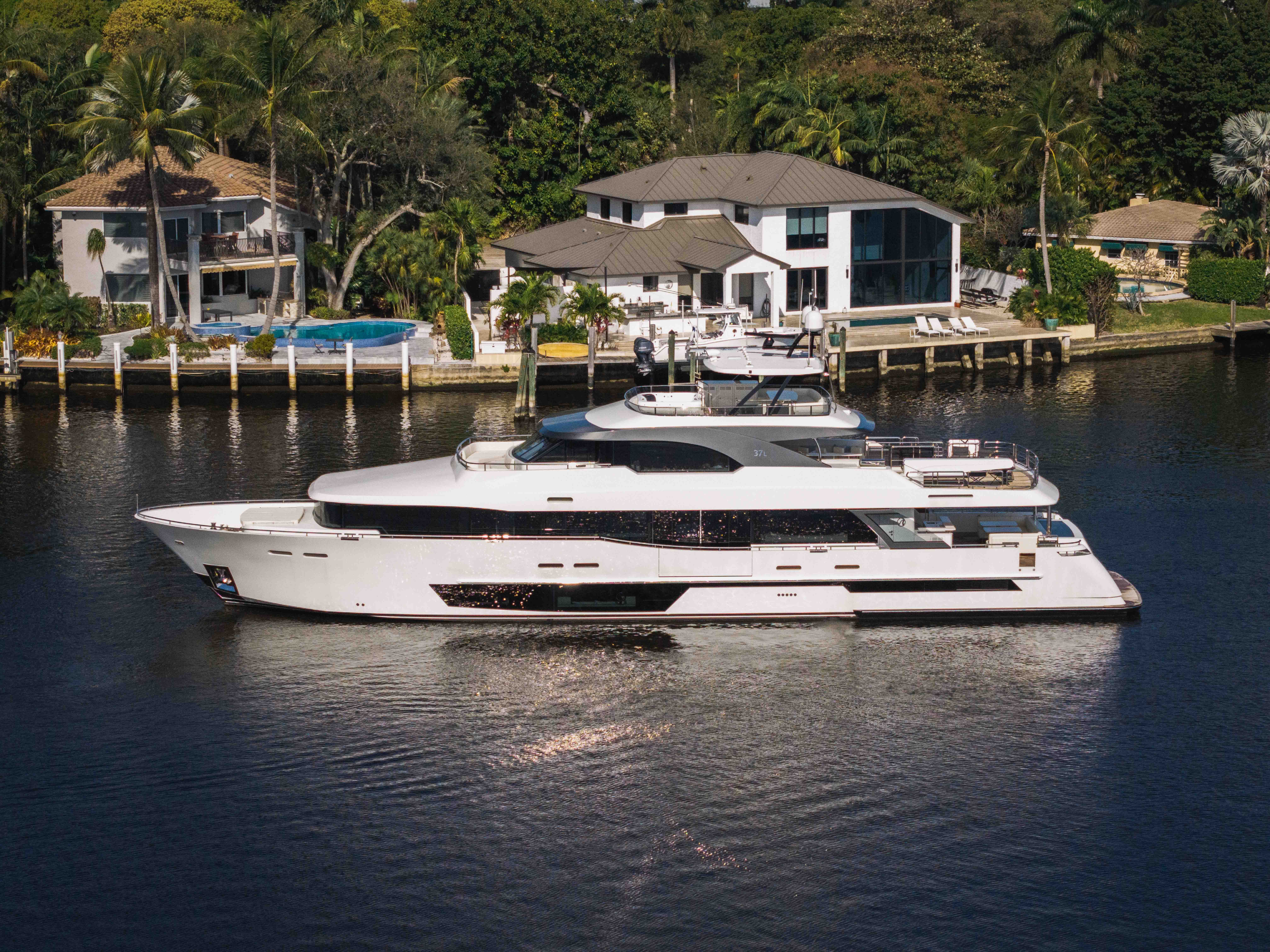 2026 Ocean Alexander 37L