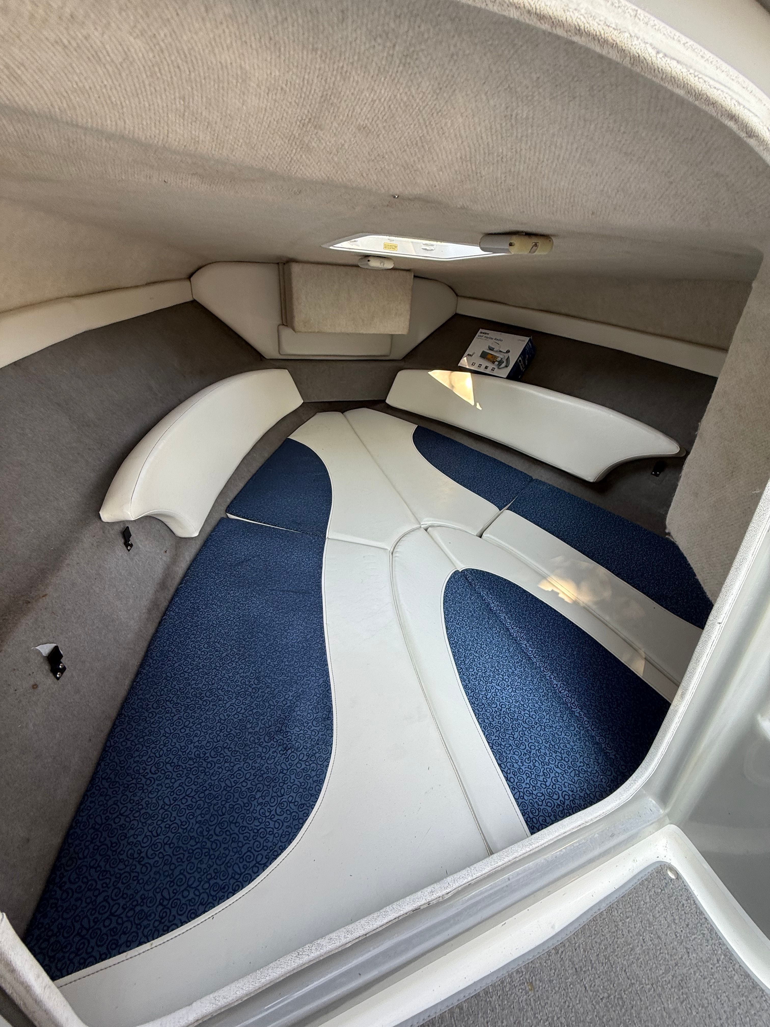 2007 Bayliner Discovery 192 - 10