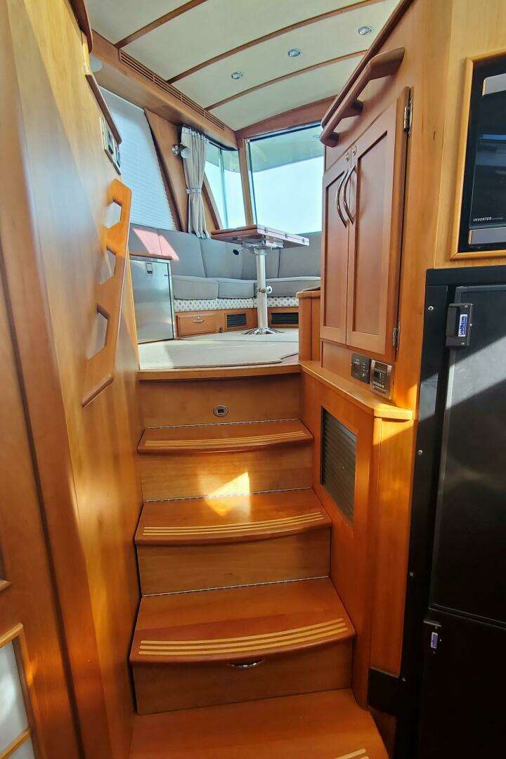 2012 Sabre 48 Salon Express - Image 40