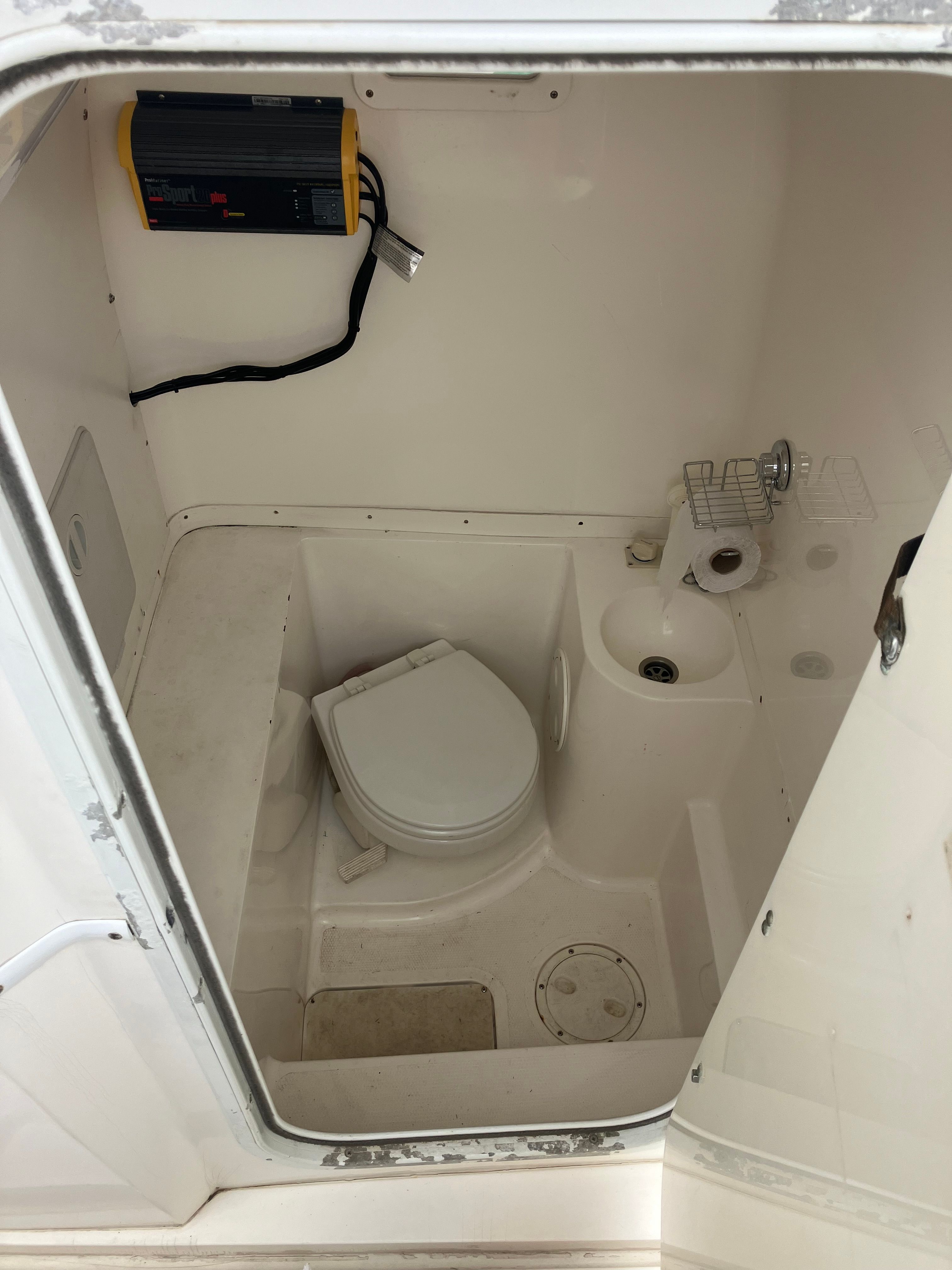 2005 Fountain 34 CC TE - 22