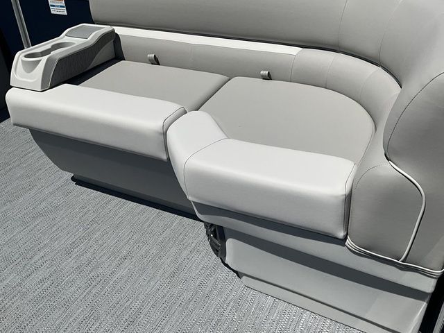 2027 Godfrey Xperience 2086SBX - 9