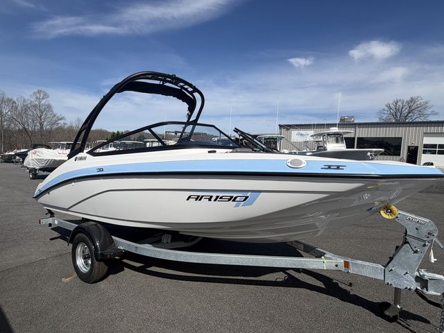 2026 Yamaha Boats AR190