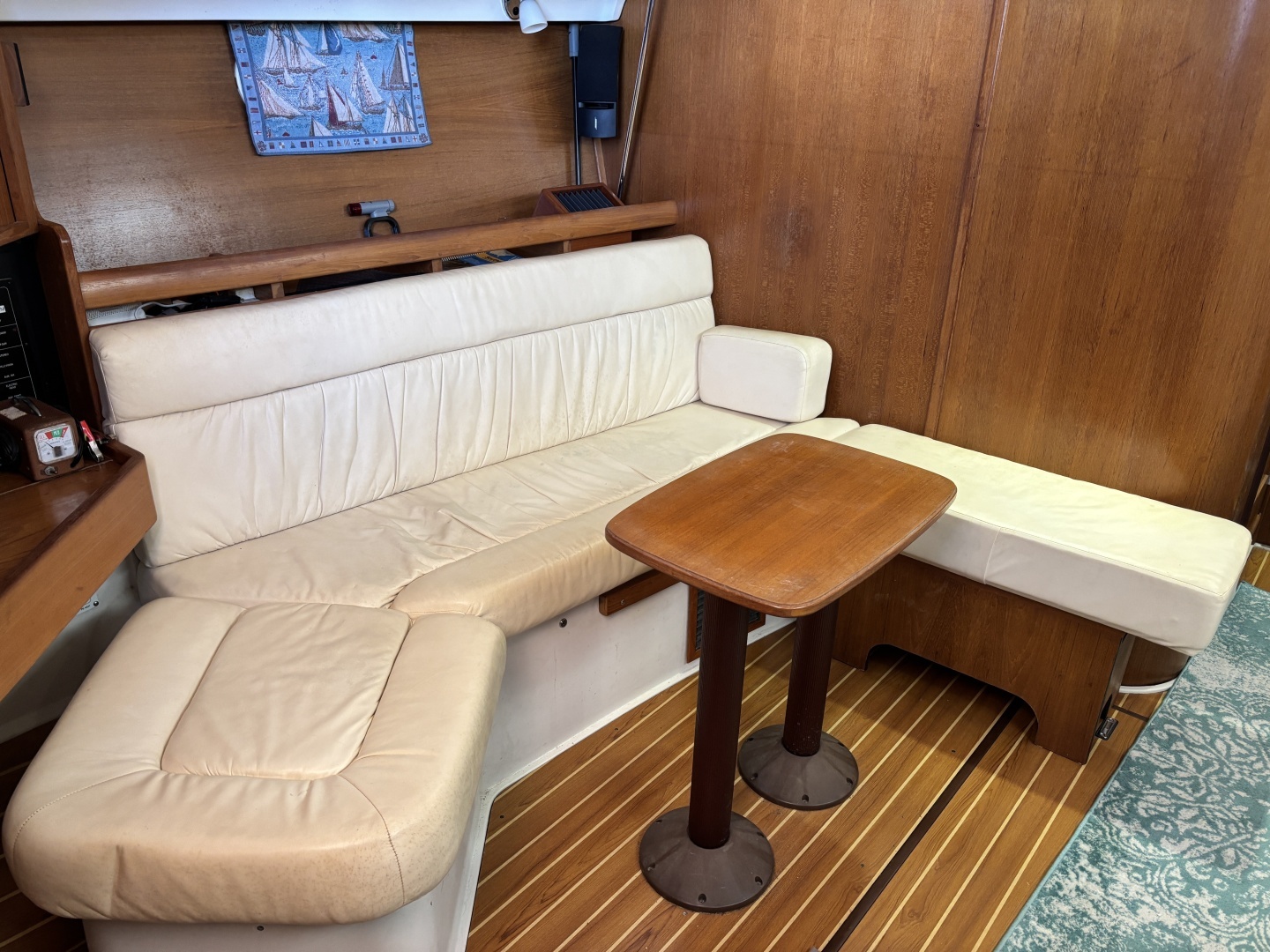 2003 Catalina 350 - Image 10