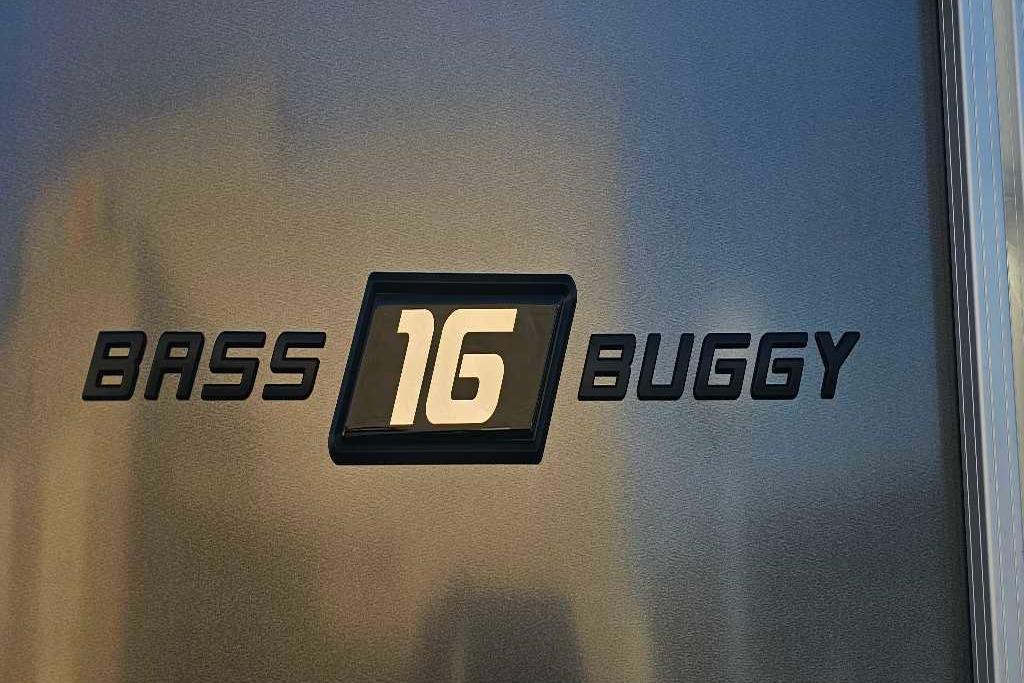 Sun Tracker Bass Buggy 16 XL Select 2026 logo on metallic surface.