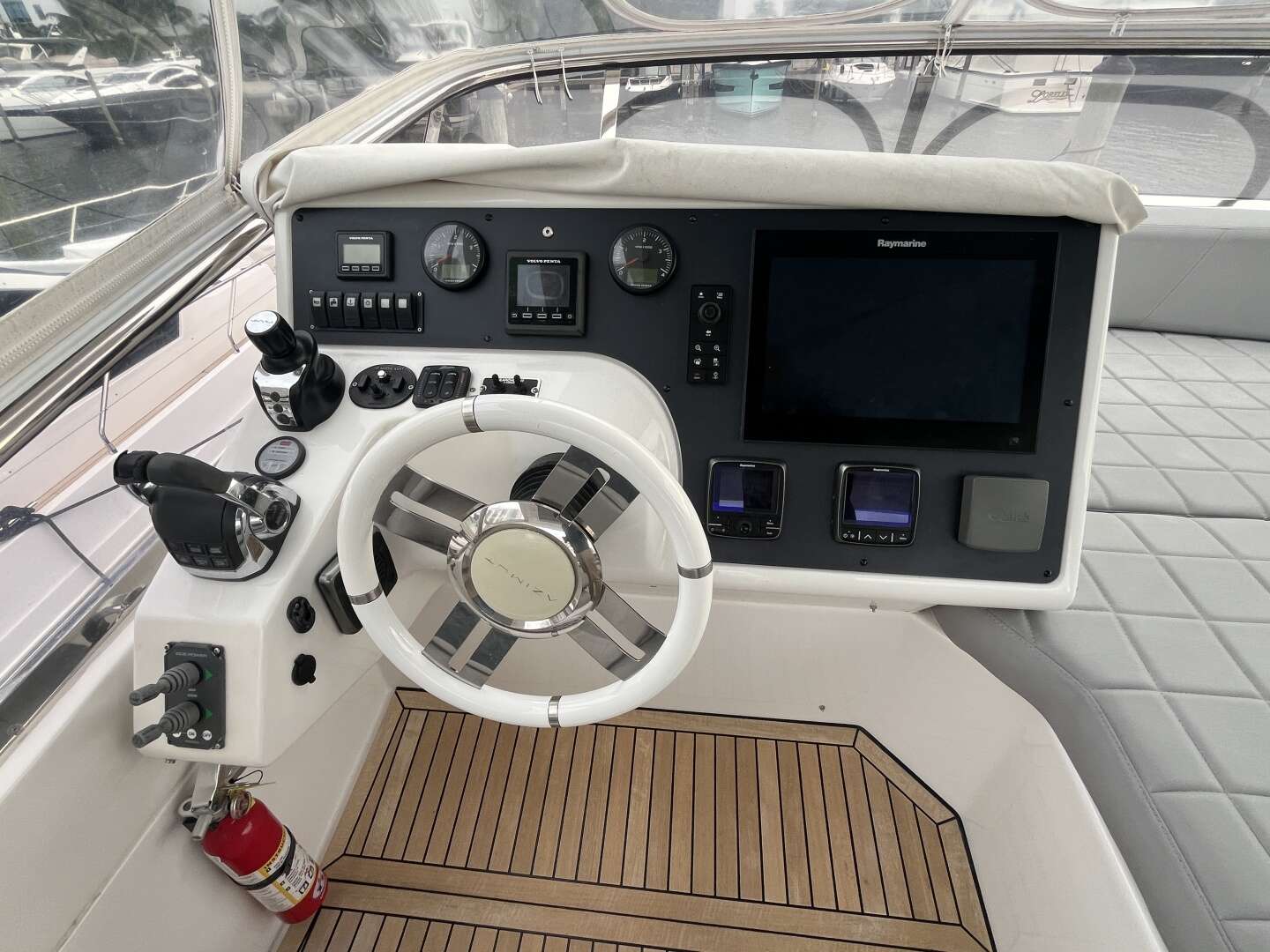 2015 Azimut 54 FLY - Image 44