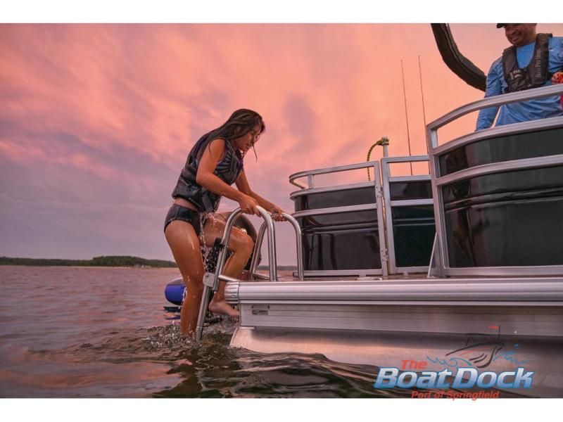 2025 Sportfish 22 DLX - 108
