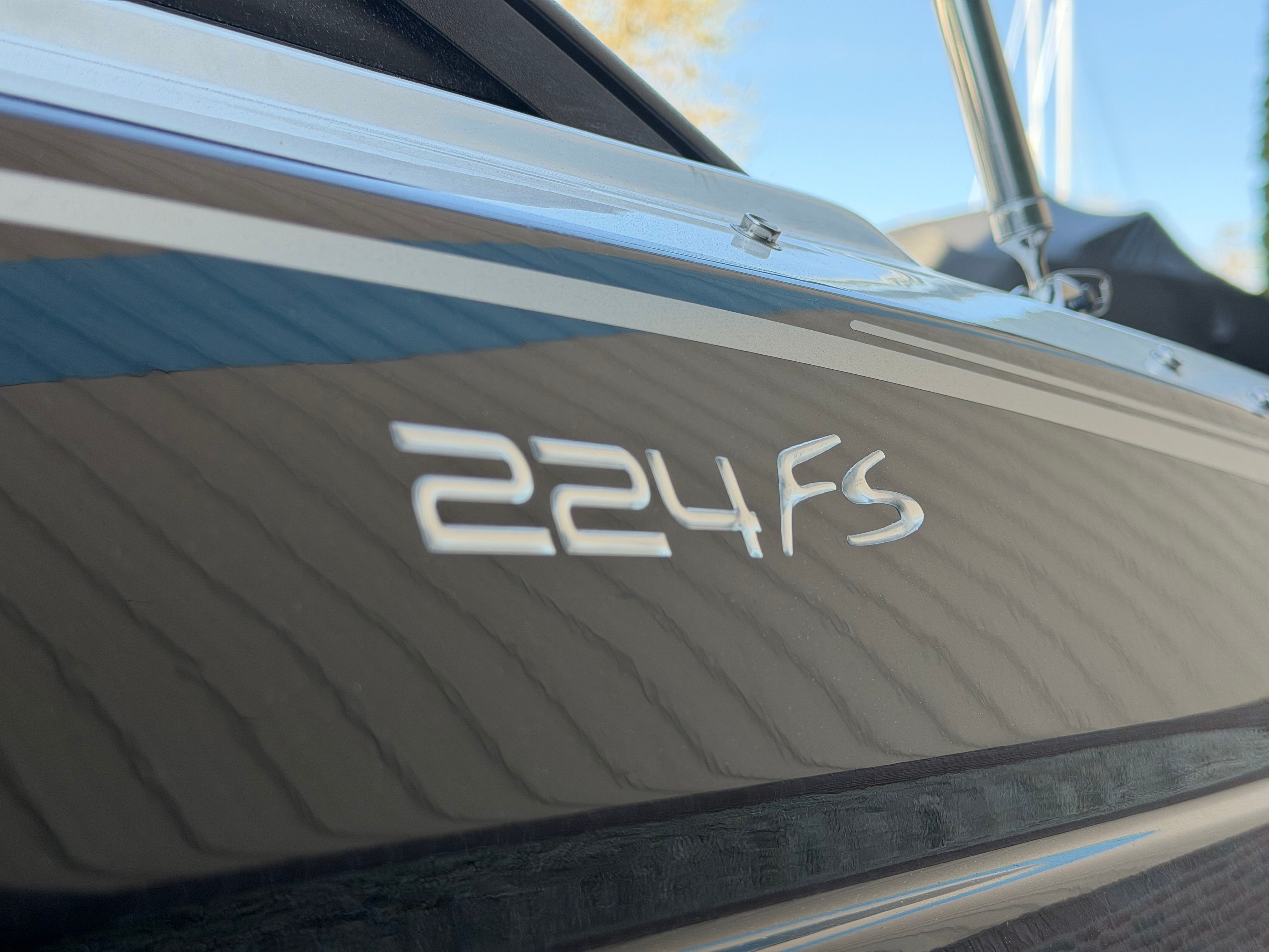 2019 Monterey 224FS - 52
