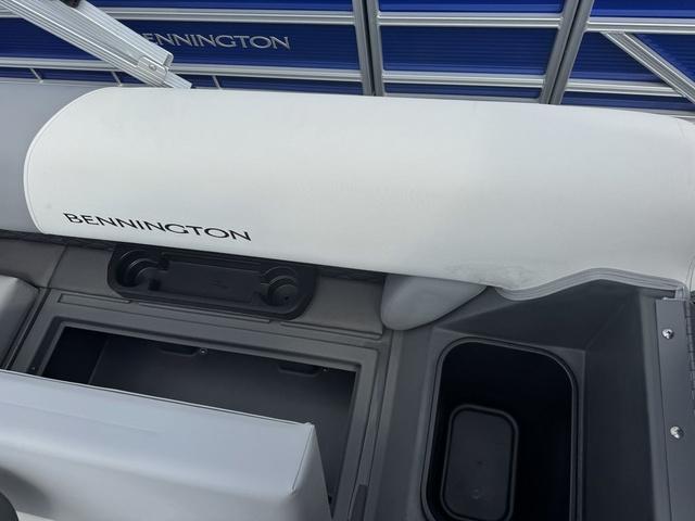 2025 Bennington S L-Bench 22 SL Pontoon - 15