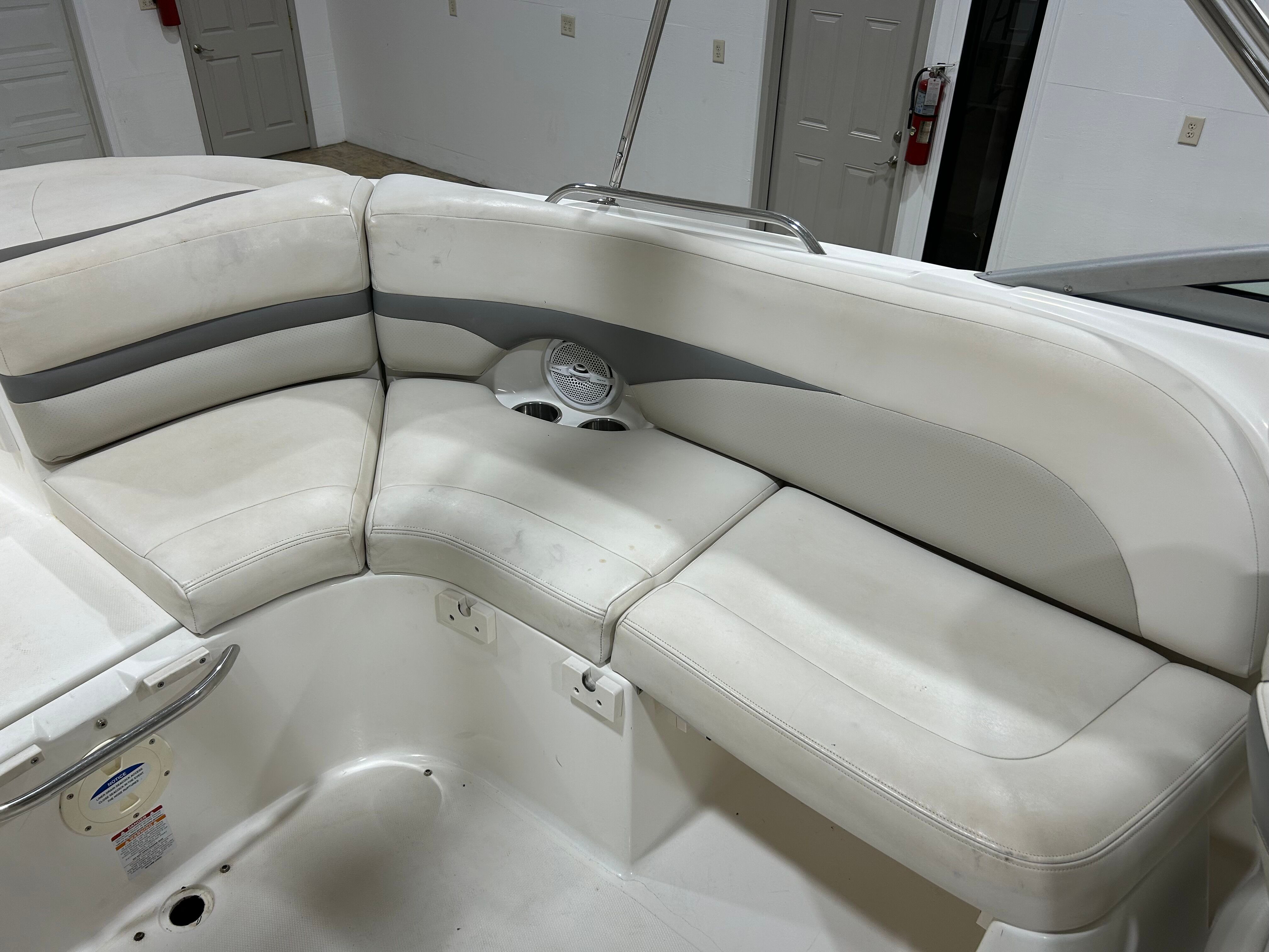 2007 CHAPARRAL 256 SSI - Image 31