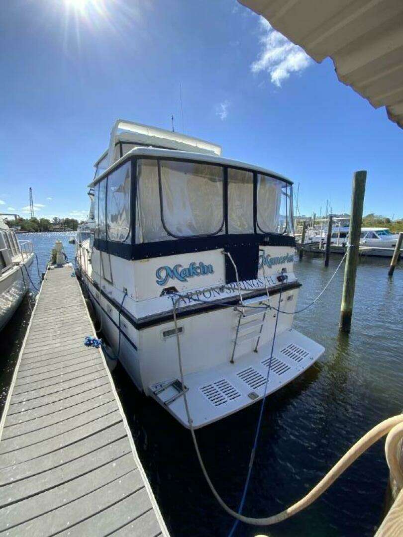 1987 President 41 Double Cabin Motor Yacht - Image 10
