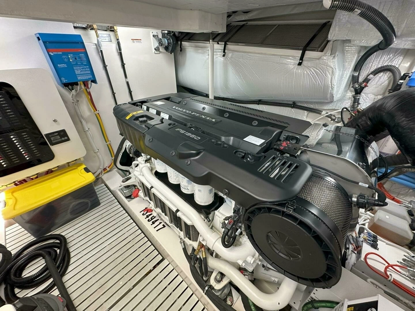 2025 Tiara Yachts EX 60 - Image 32