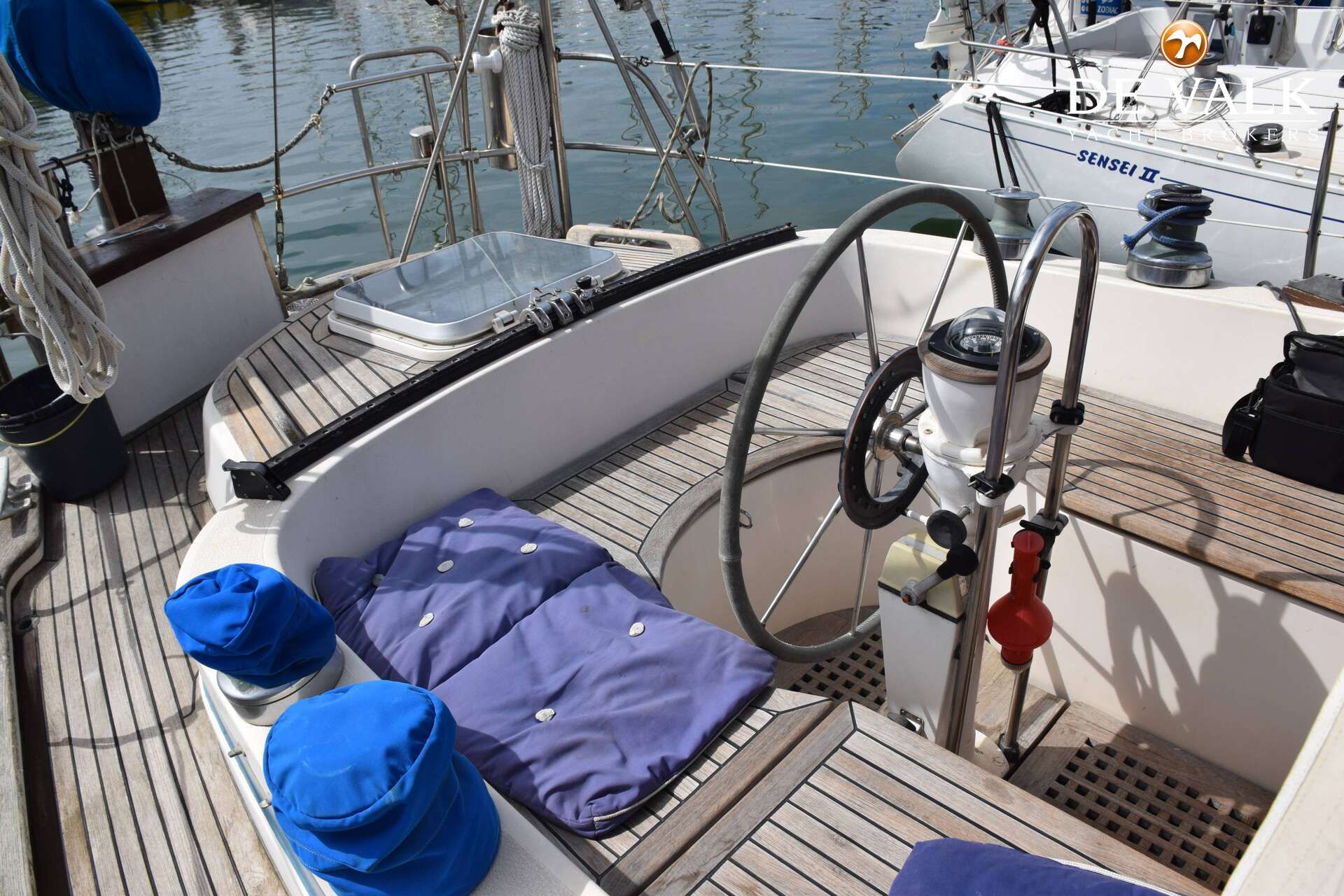 1979 Hallberg-Rassy 352 - 7