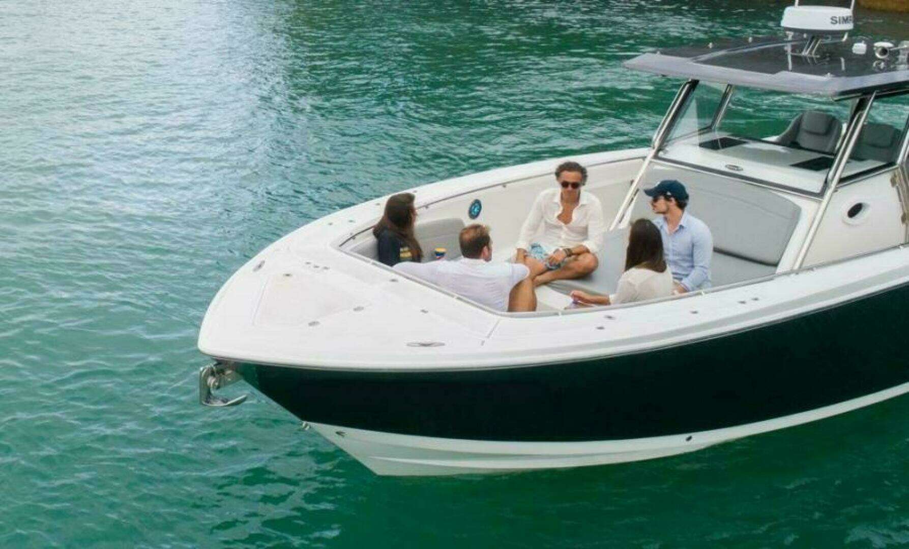 2025 Fishing Raptor 390 Solarium - Image 17