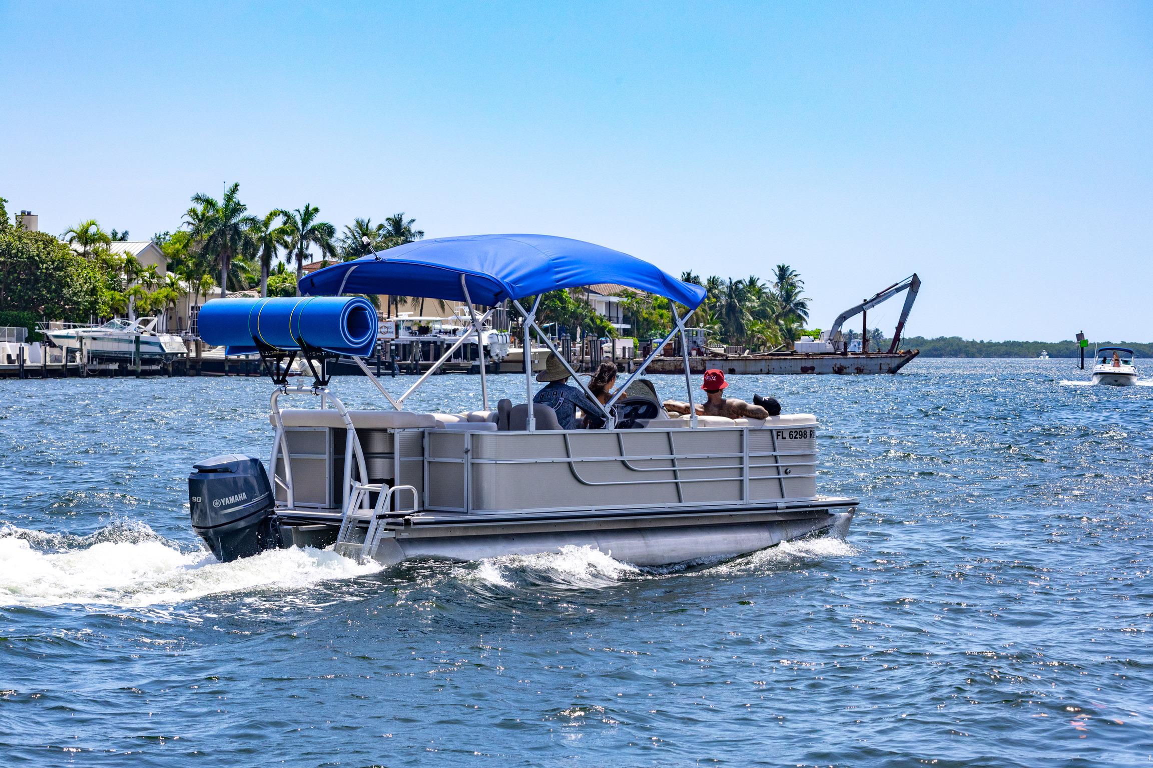 2016 Starcraft 206 Sundeck
