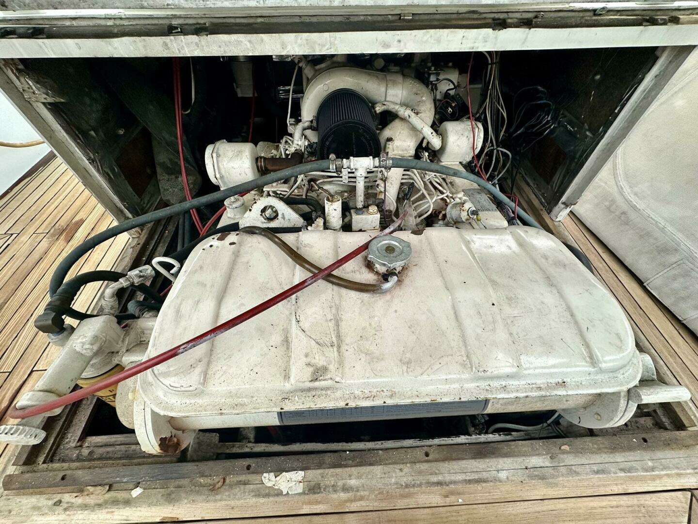 1987 Palm Beach 30 Express - Image 17