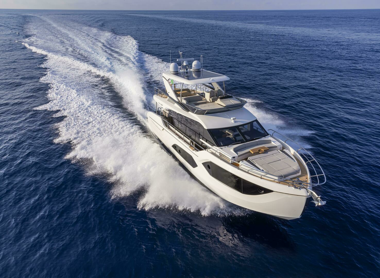 2026 Absolute 60 Fly - Image 6