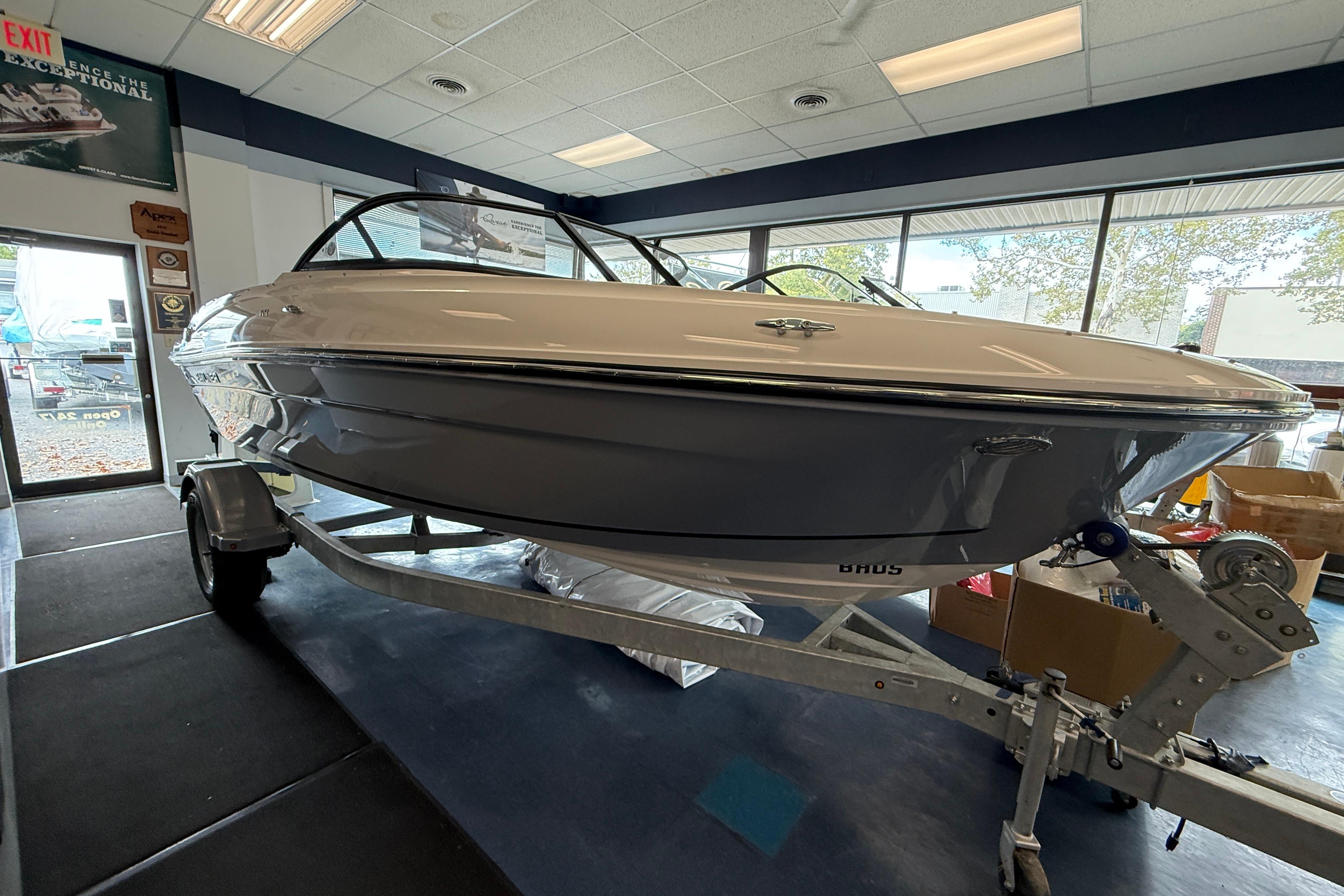 2025 Bayliner VR4 Bowrider OB