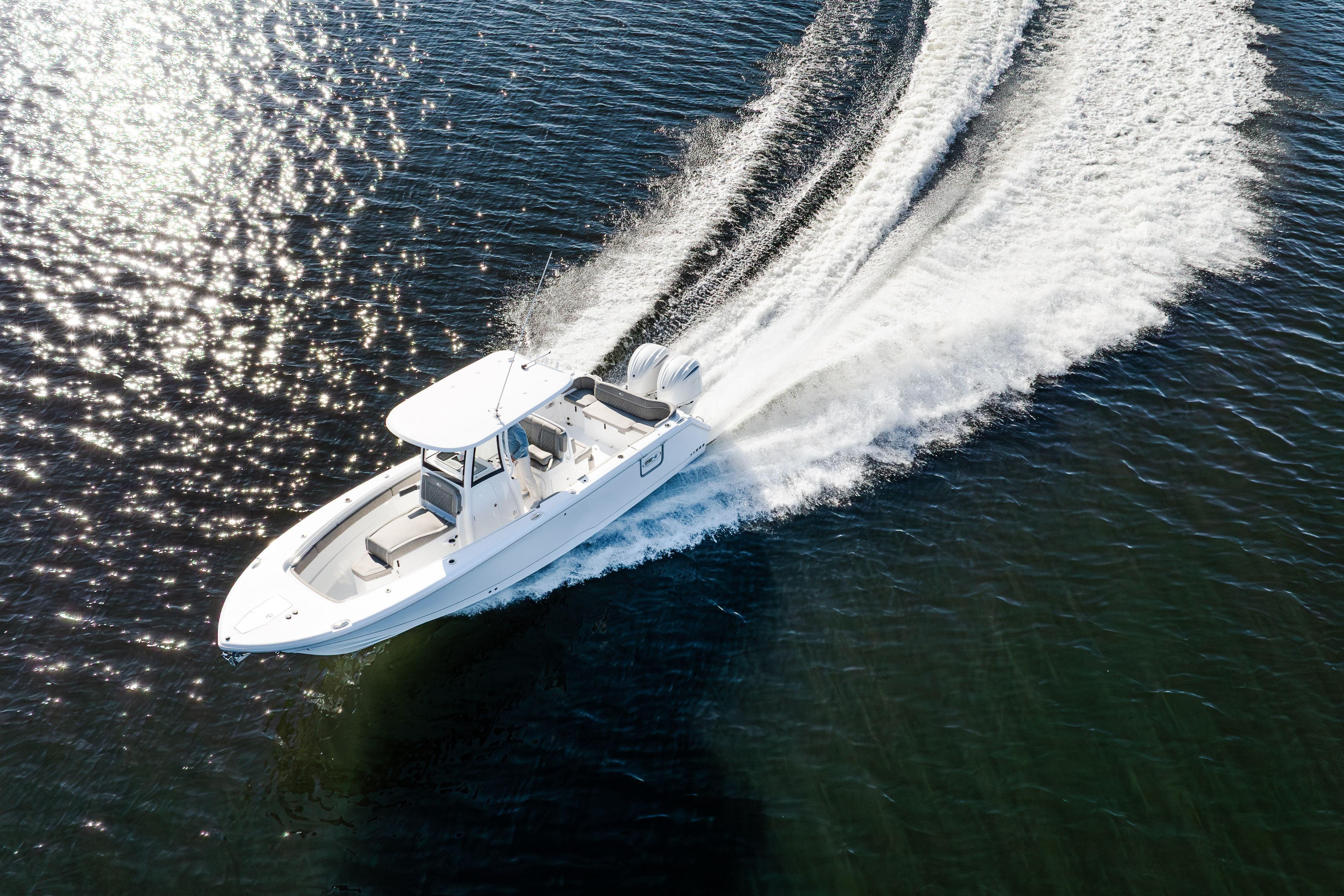 2026 Sea Hunt Ultra 275 Coffin Box