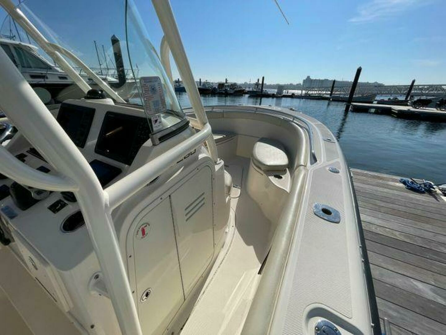 2011 Pursuit 280 CC - Image 20