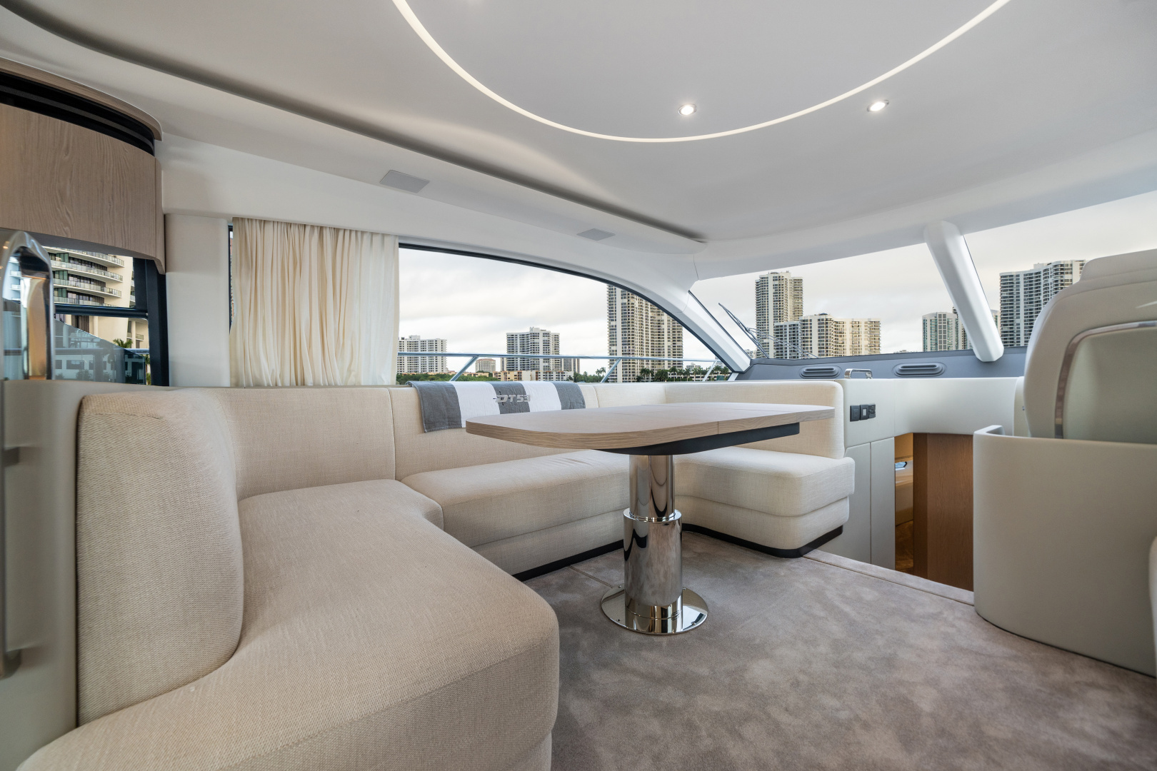 2023 Azimut 53 FLY - Image 36