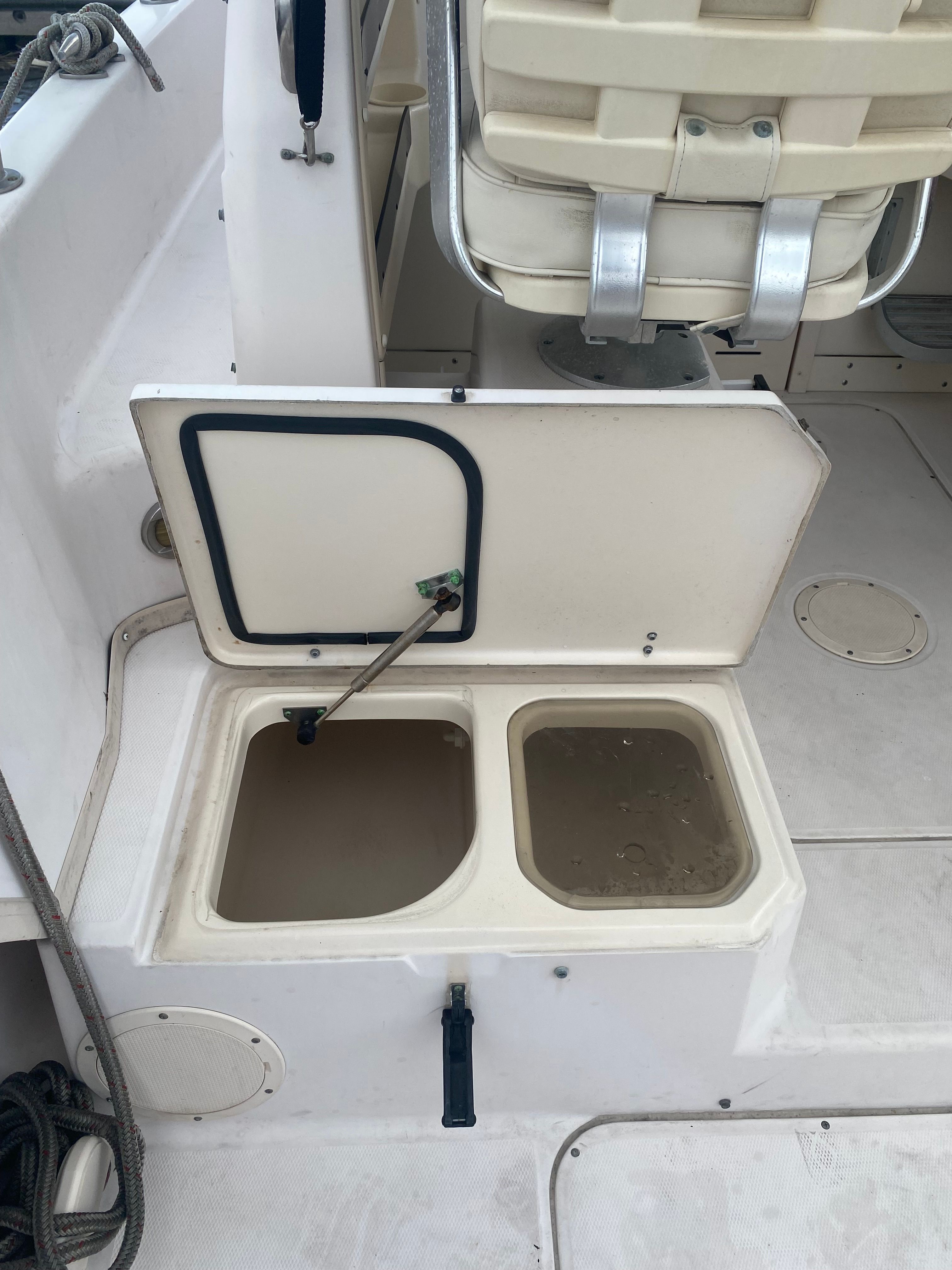 2002 Grady-White Voyager 248 - 10