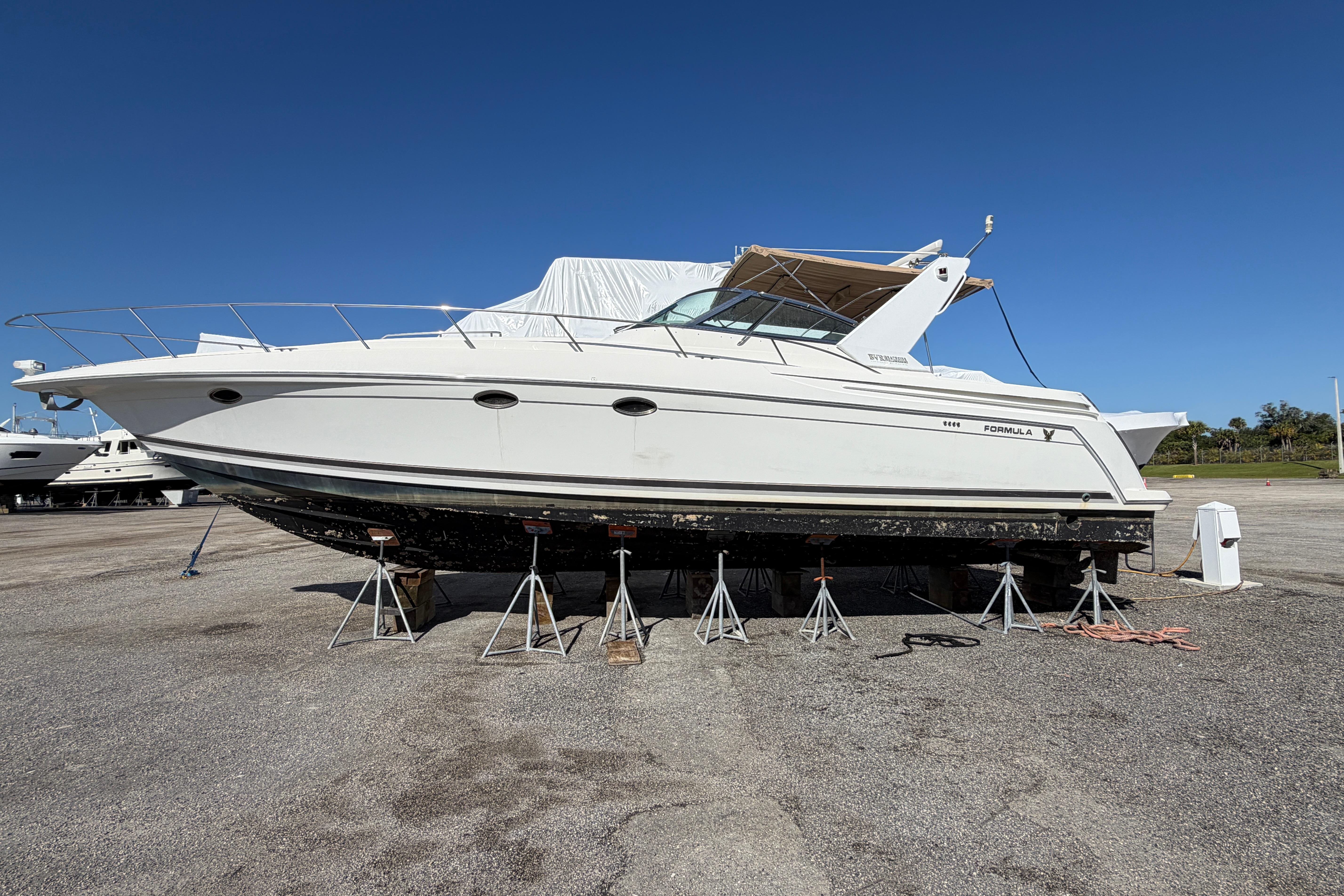 2000 Formula 41 Performance Cruiser
