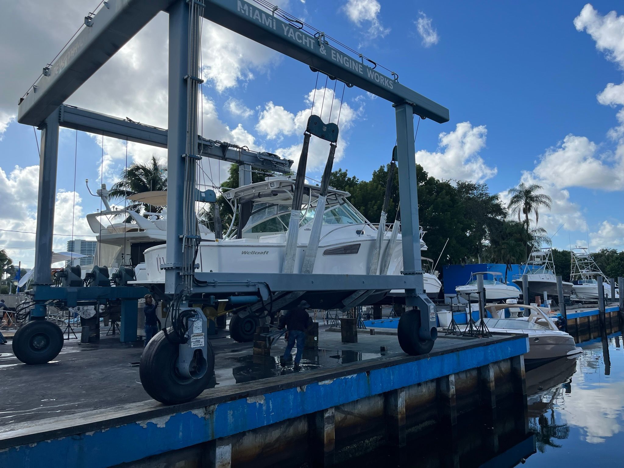 2006 Wellcraft Coastal 360 - 19