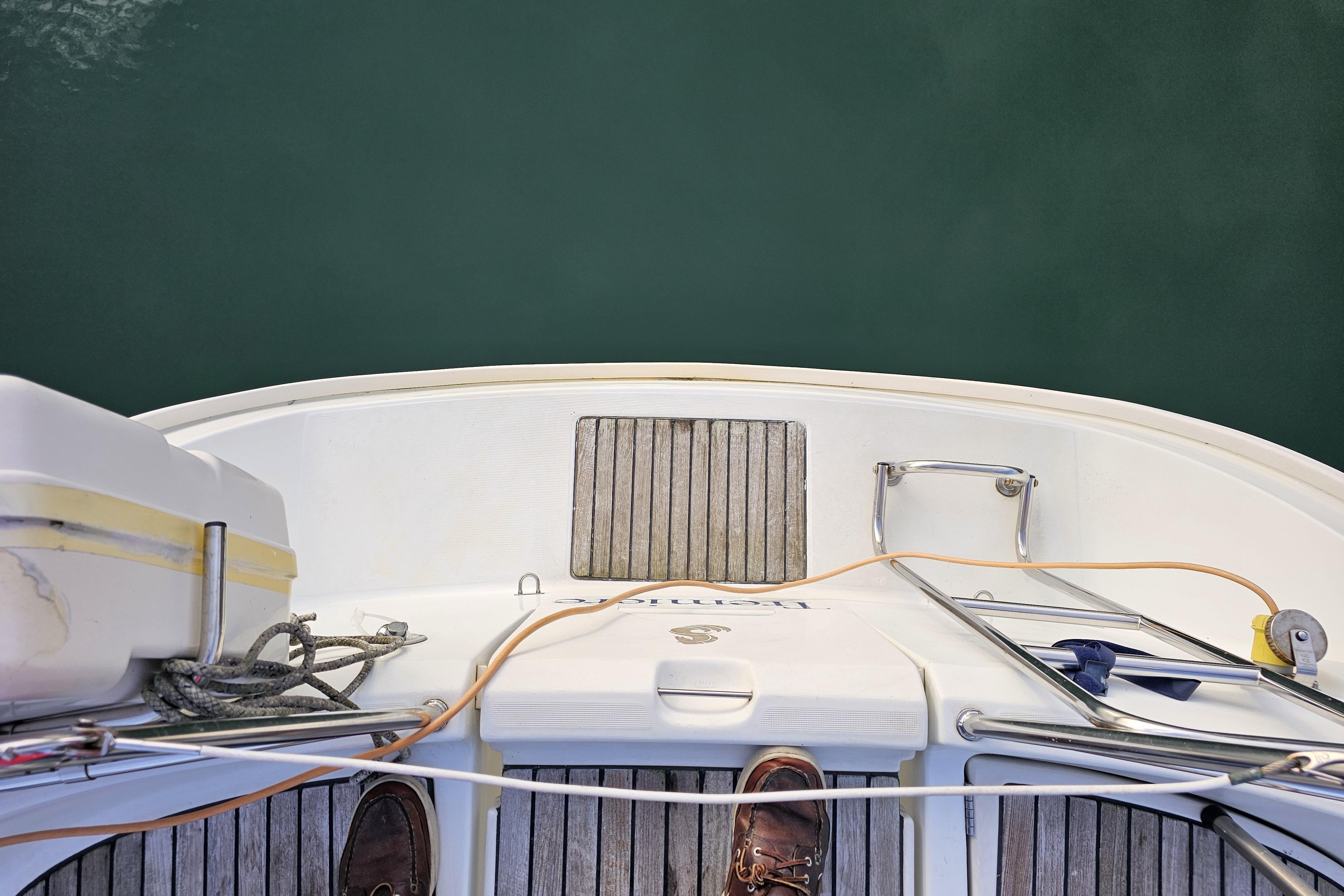 Beneteau Oceanis Clipper 331 for sale with BJ Marine