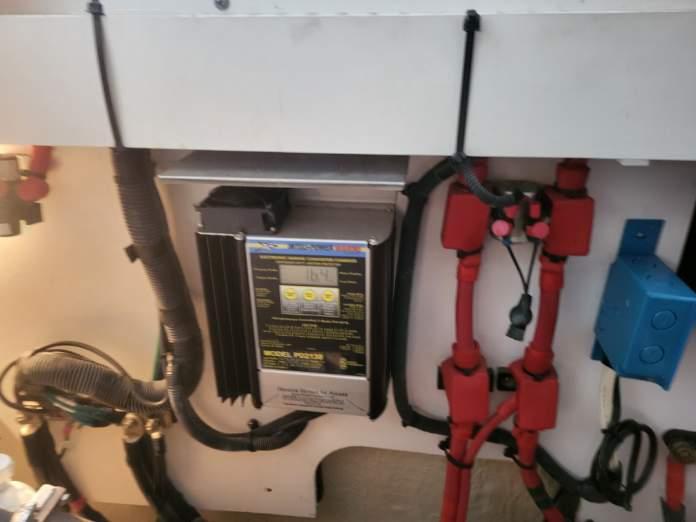 Electrical system of a 2009 Sea Ray 310 Sundancer boat, featuring wiring and components.