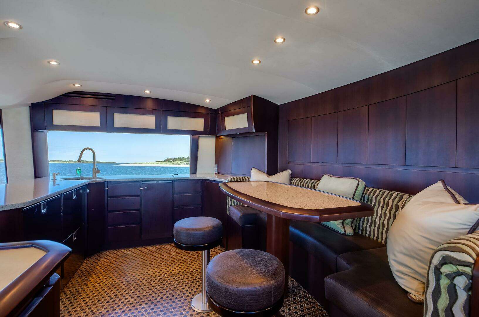 2015 Ocean Yachts 64 Convertible - Image 5