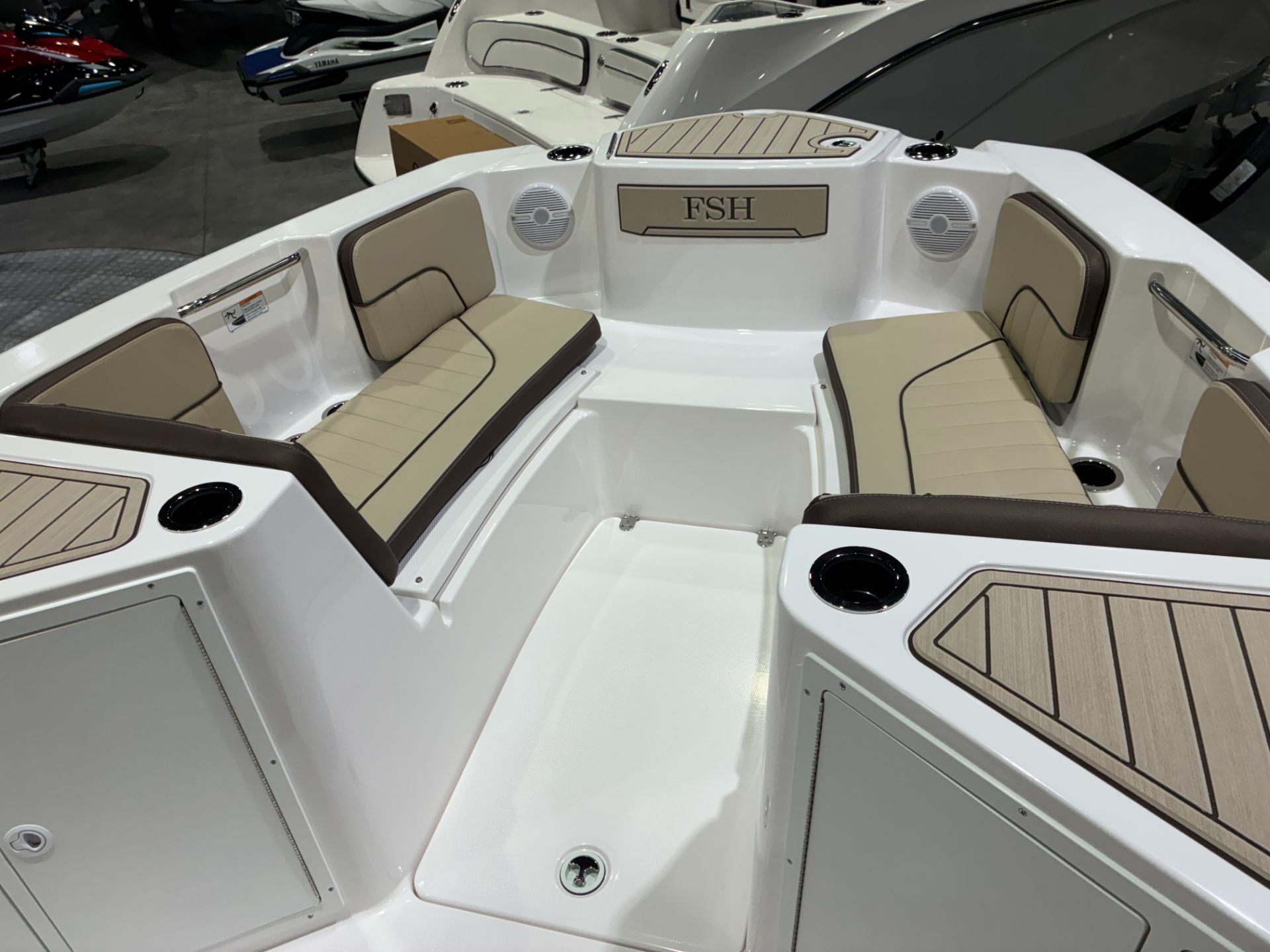 2026 Yamaha Boats 222 FSH Sport - 9