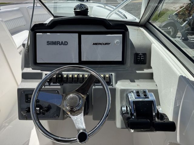 2012 Robalo 247 DC - 25