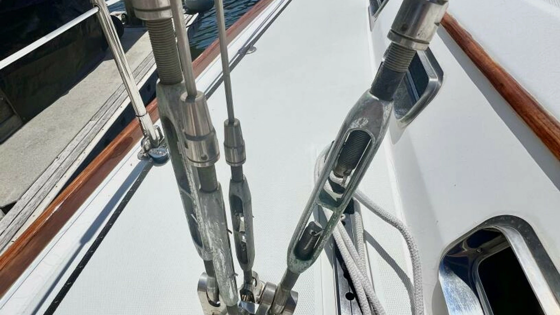 1999 Sabre 402 Sail - Image 33