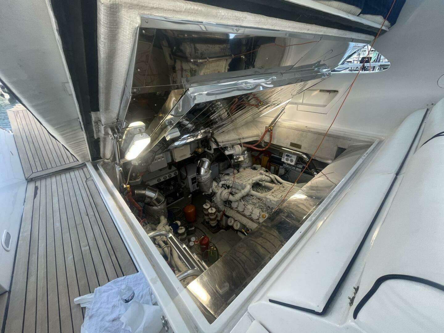 1996 Versilcraft 75 Motoryacht - Image 22