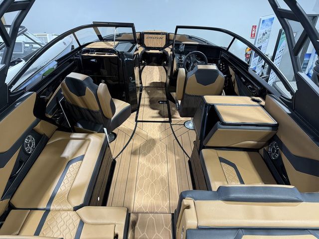 2026 Yamaha Boats 255XD - 8