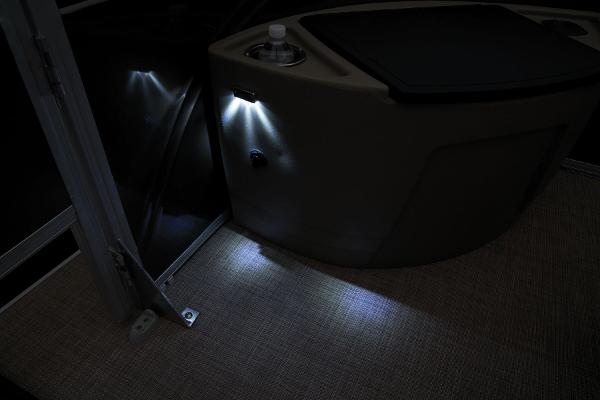 2025 Sun Tracker Sportfish 24 XP3 - 62