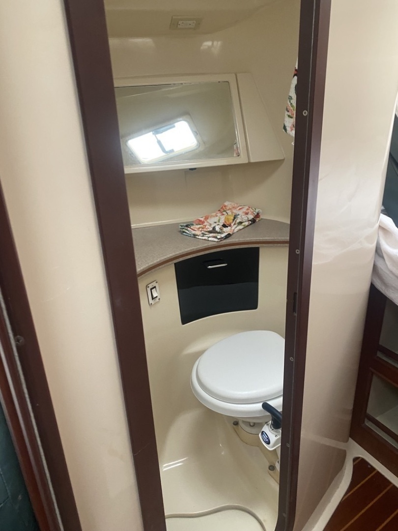 1996 Hunter Legend 40.5 - Image 12