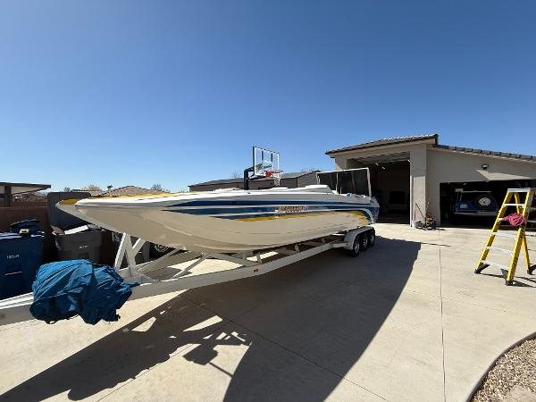 2000 Warrior 28' cat - 2